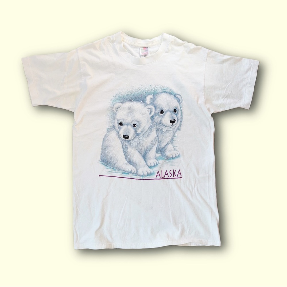 Vintage 90s  Women’s Alaska Polar Bears I.A.C.C T shirt size Large